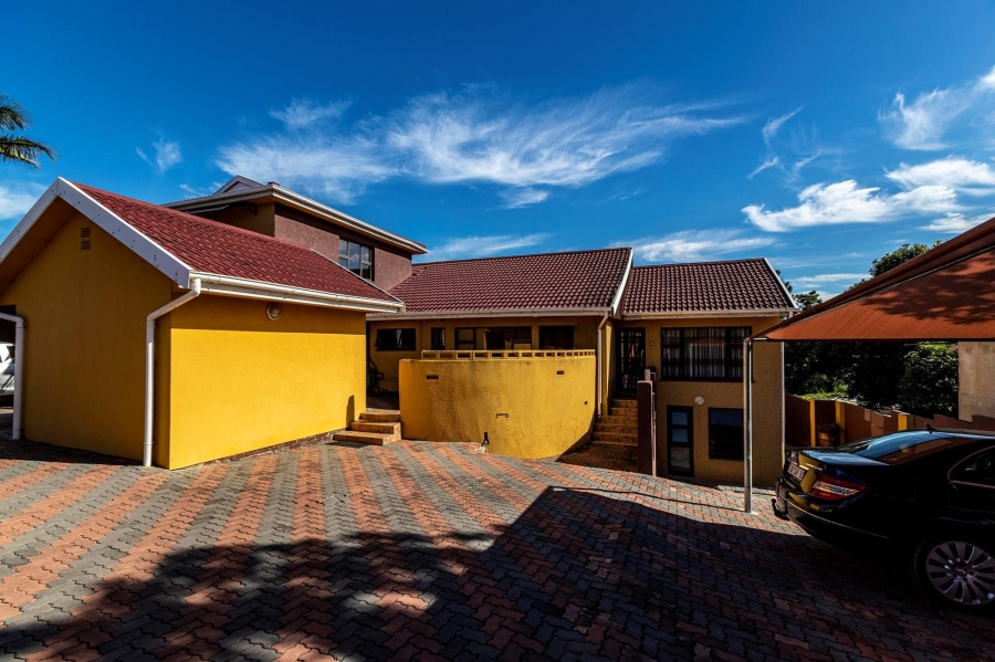 5 Bedroom Property for Sale in Amalinda North Eastern Cape